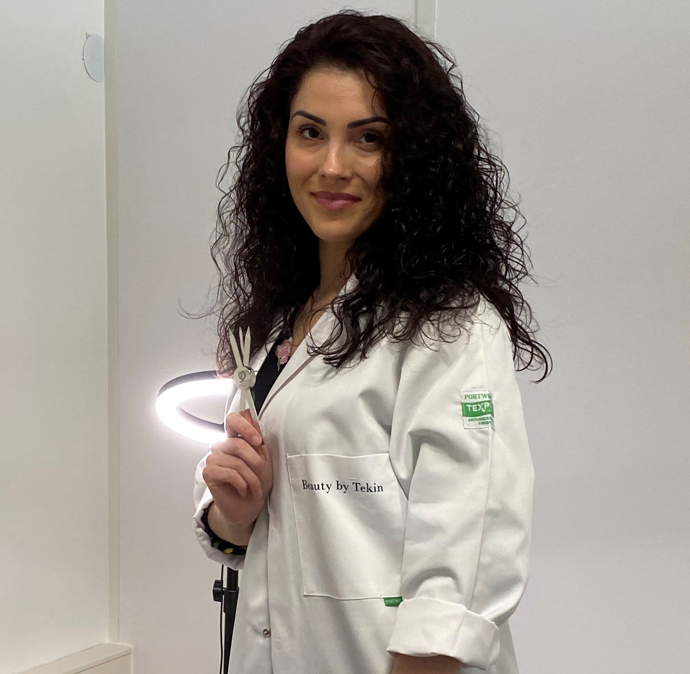 Phi-Brows-artist beauty-by-tekin